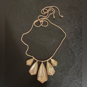 Kendra Scott large champagne gold necklace, perfect condition